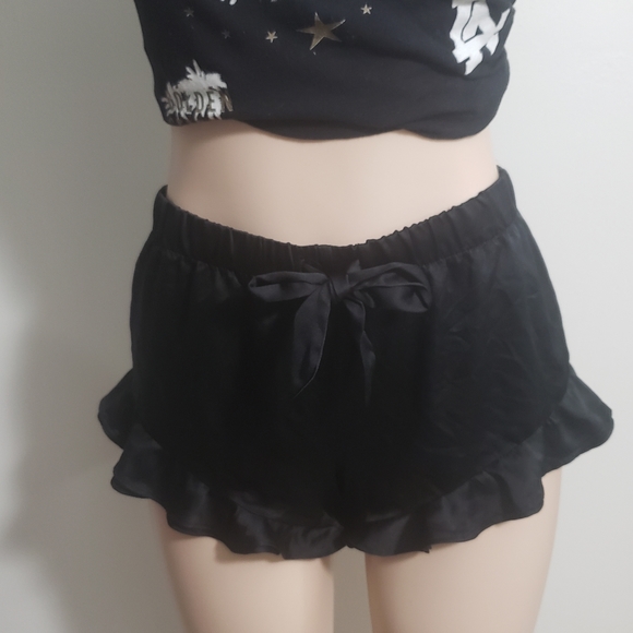 Silk Victoria’s Secret pajama shorts - Picture 5 of 10